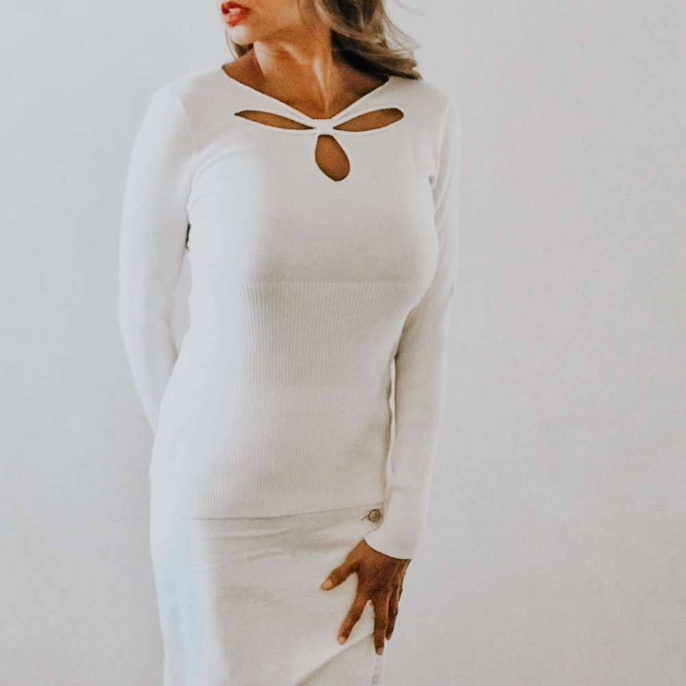 Nanette Lepore white sweater size Med - Picture 4 of 6